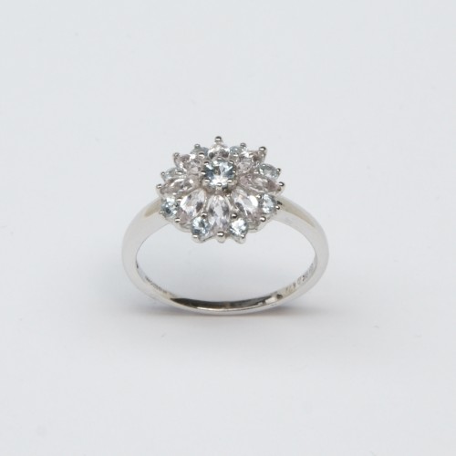 9ct White Gold Cluster Ring